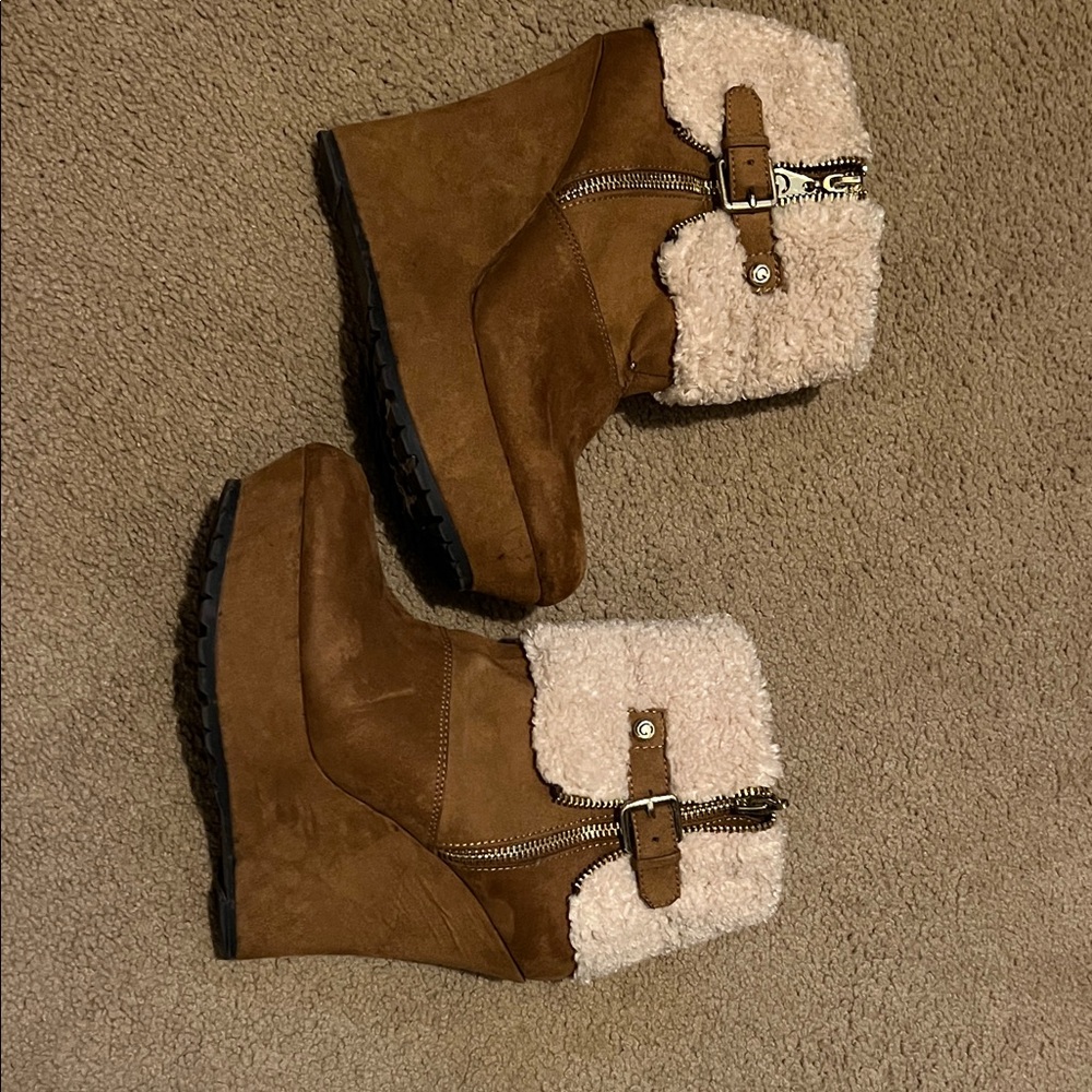 GUESSBrown and Cream Wedge Ankle Boots